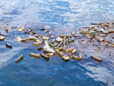 plastic waste in the ocean